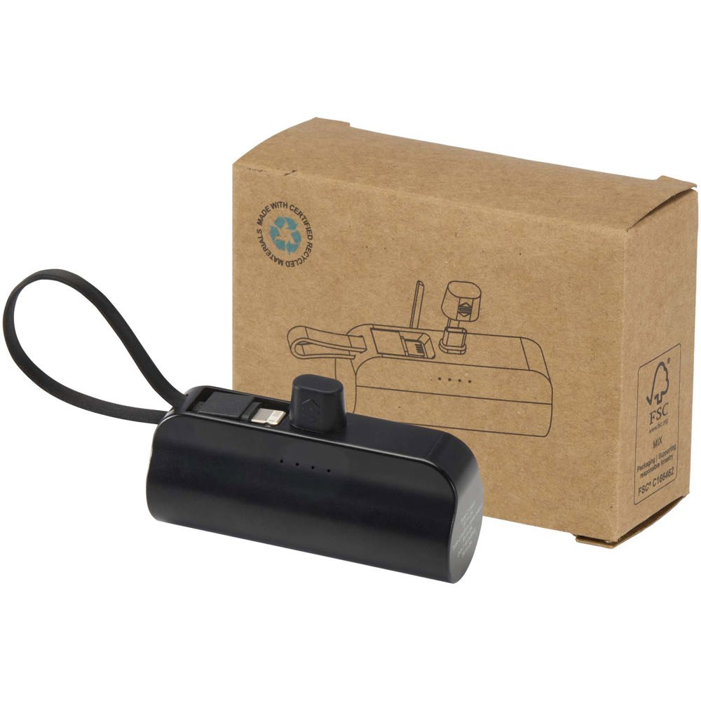 Alnair Type-C powerbank van 5000 mAh 10 W van gerecycled plastic met ingebouwde klapstandaard en 2 in 1 kabel